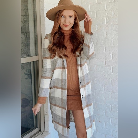 VICI sold out Promesa Small plaid duster - Picture 3 of 7